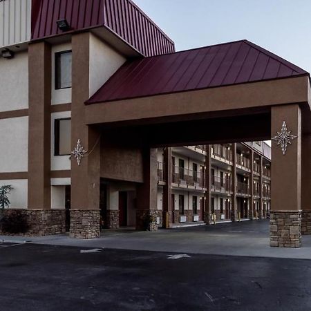 Red Roof Inn & Suites Pigeon Forge Parkway Zewnętrze zdjęcie
