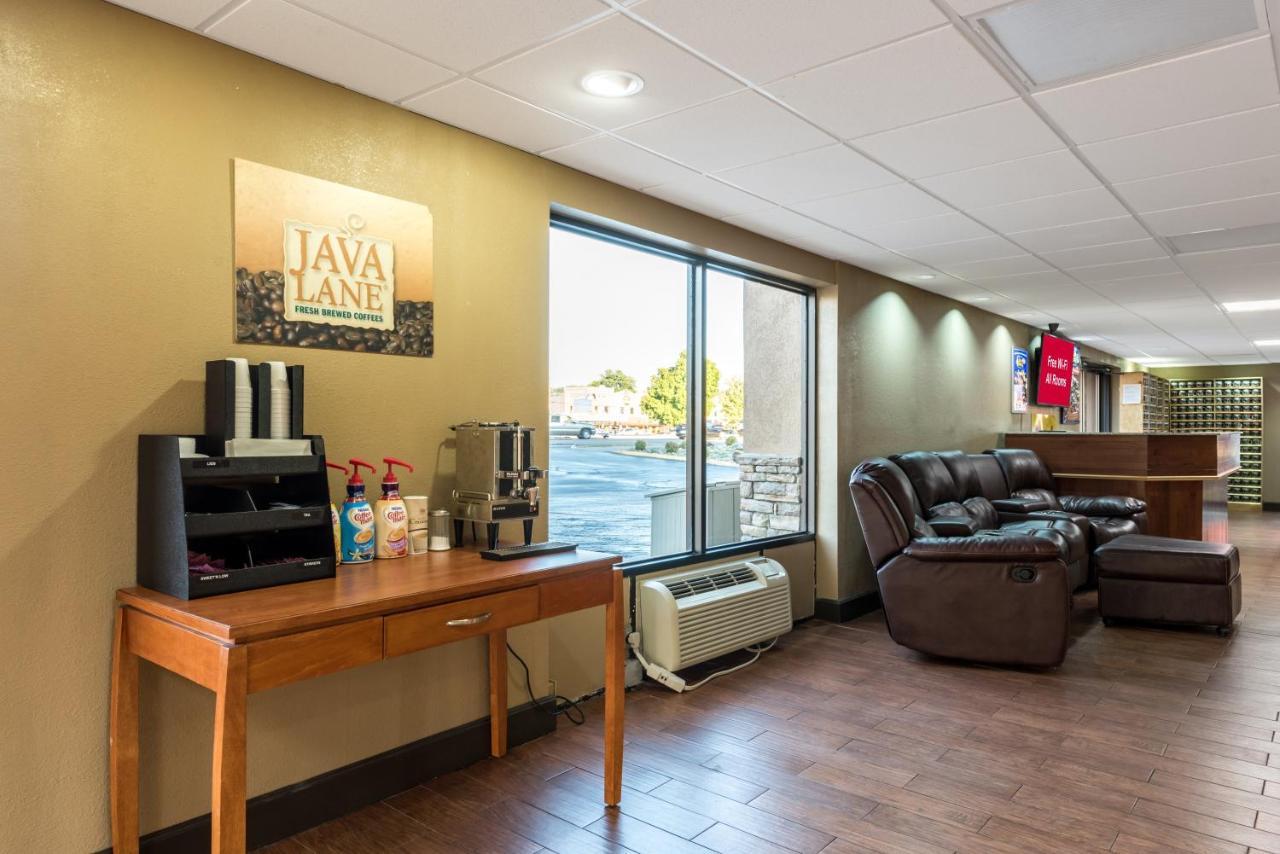 Red Roof Inn & Suites Pigeon Forge Parkway Zewnętrze zdjęcie