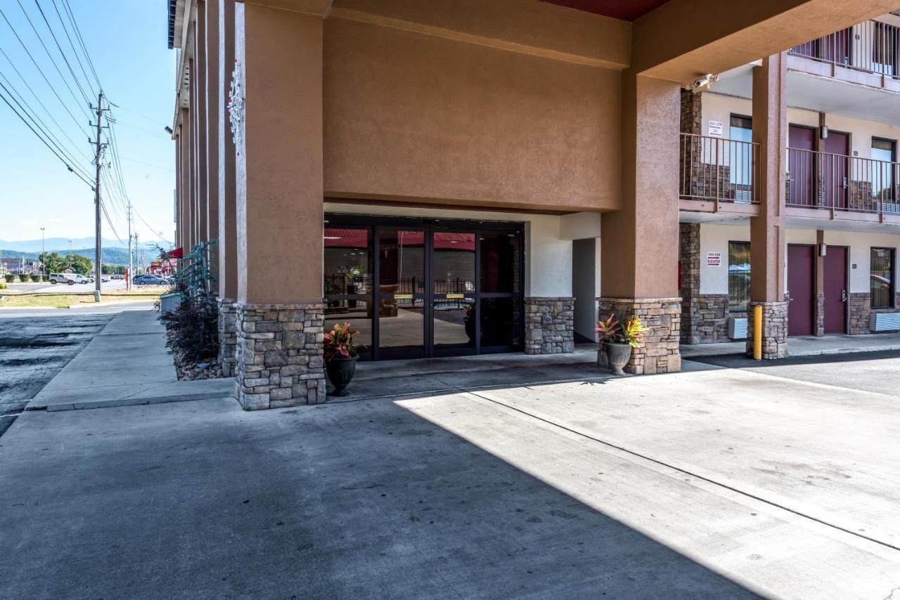 Red Roof Inn & Suites Pigeon Forge Parkway Zewnętrze zdjęcie